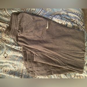 NIKE Sweatpants